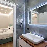 Отель Golemi Lux 4*