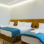 Отель Golemi Lux 4*