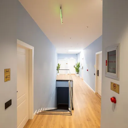 Ξενοδοχείο Golemi Lux