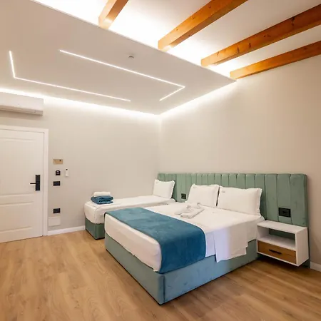 Golemi Lux 4*