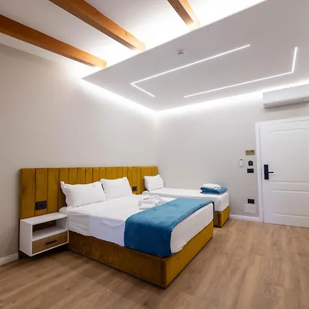Hotel Golemi Lux