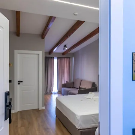 Golemi Lux 4* Golem (Tirana)