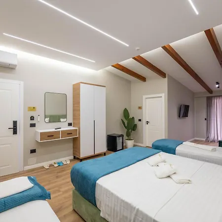 Hotel Golemi Lux