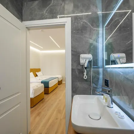 Golemi Lux Ξενοδοχείο Golem (Tirana)