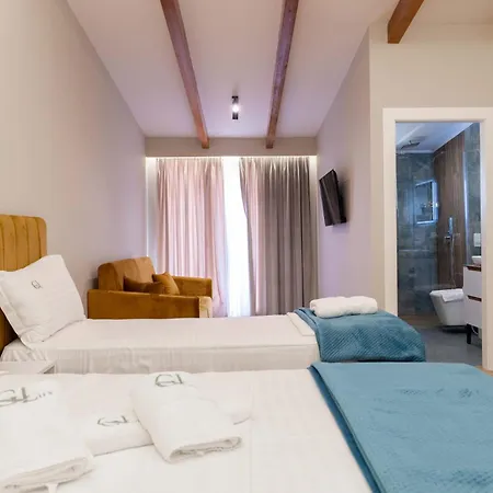 Golemi Lux Hotel
