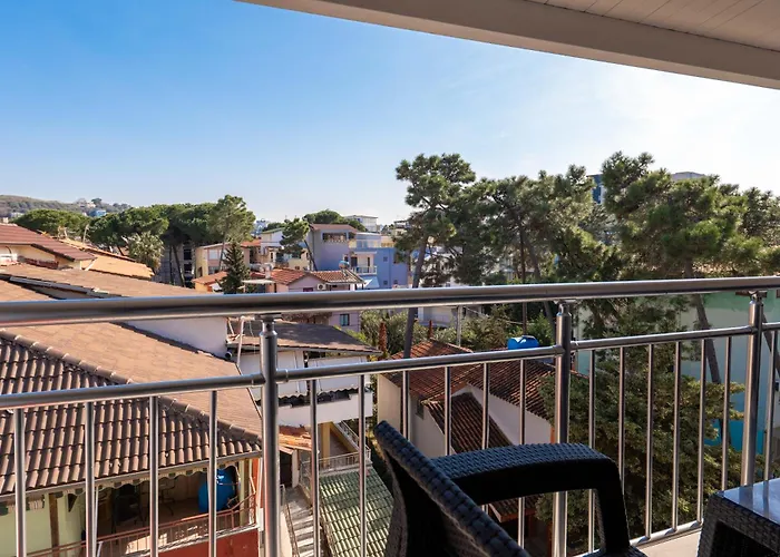 Golemi Lux 호텔 골렘