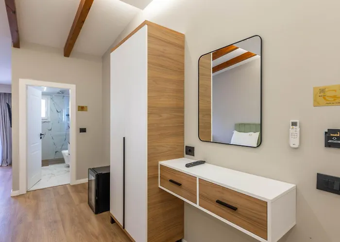 Golemi Lux 4* Golem (Tirana)