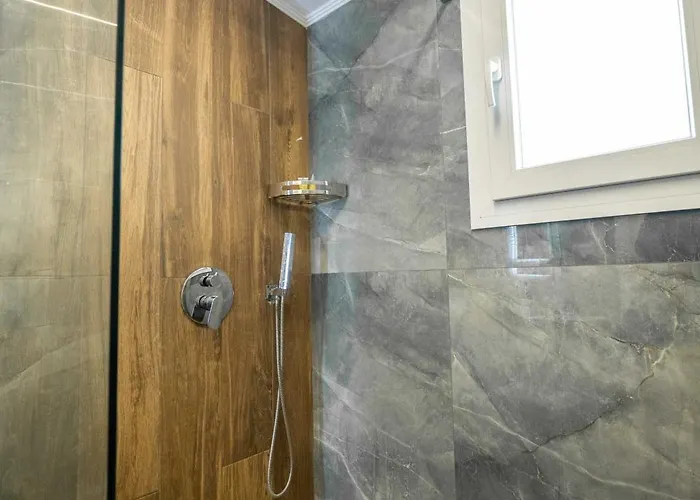 Ξενοδοχείο Golemi Lux 4*