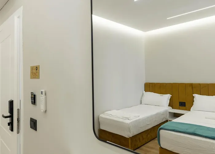 Hotel Golemi Lux