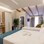 Golemi Lux Hotel