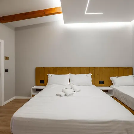 Golemi Lux Otel 4*