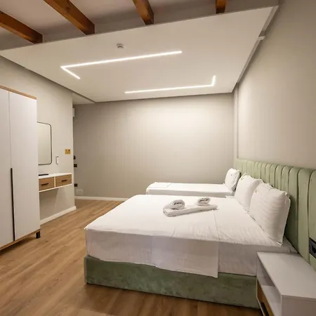 Golemi Lux Otel Golem (Tirana)