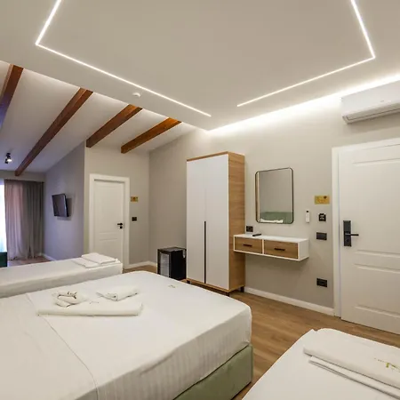 Golemi Lux