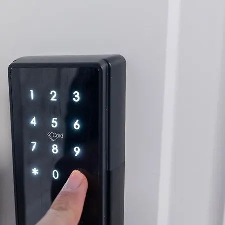 호텔 Golemi Lux 4*