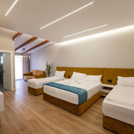 Golemi Lux Otel 4*