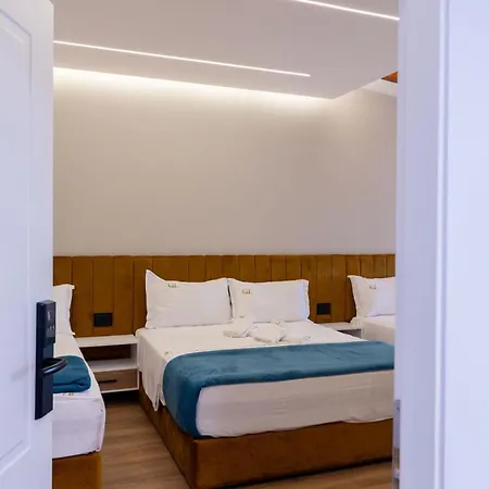 Golemi Lux Otel 4*