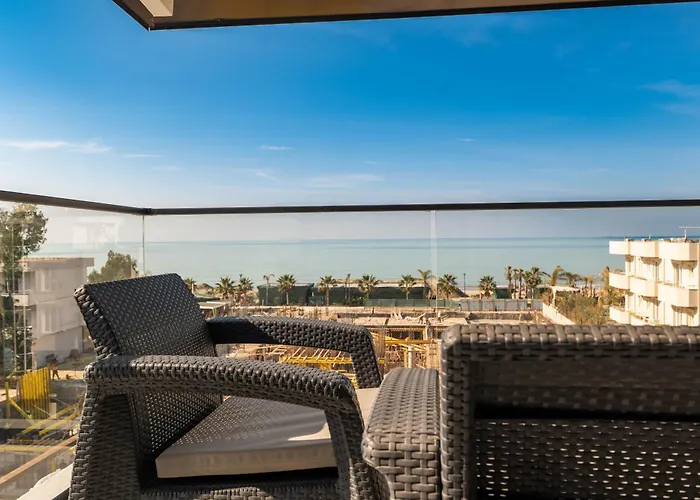 מלון Golemi Lux גולם